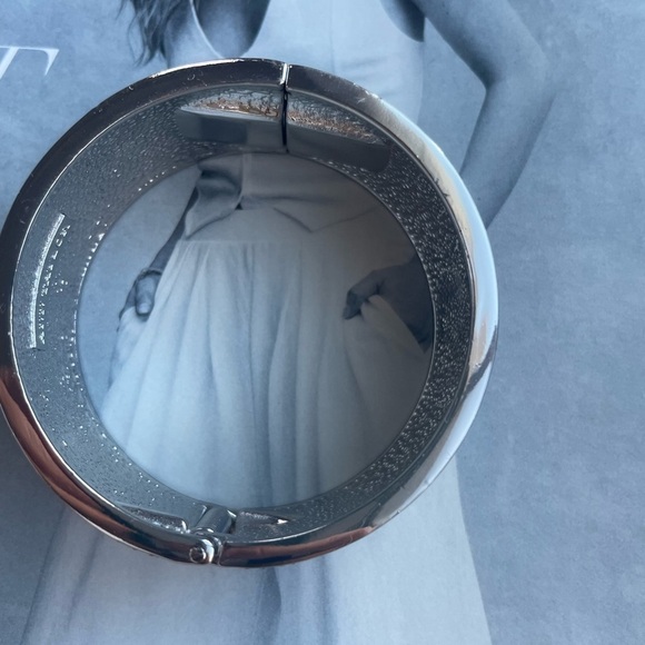 Ann taylor bangle - Picture 4 of 6